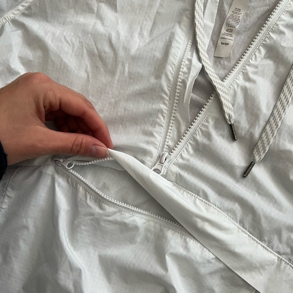 Vuori Windbreaker - Picture 3 of 6